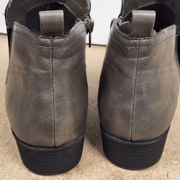 American Rag  Cadee Ankle Boots Brown grey Faux Leather Side Zips Womens 8 M - Picture 6 of 14